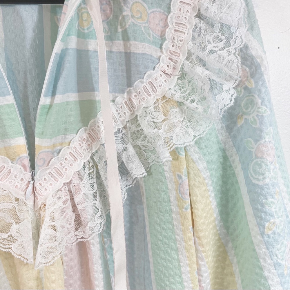 Vintage Seersucker Robe M Rainbow Pastel Floral Prairie Puff Sleeve - Picture 5 of 10
